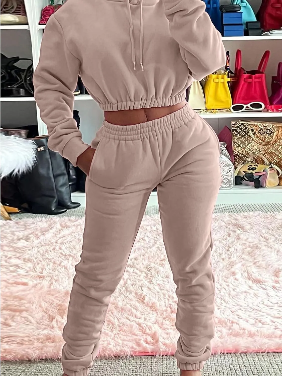 Akmipoem Sweatsuits for Women Set 2 Piece Tracksuits Outfits Casual Long Sleeve Crop Hoodie Jogger Pants Matching Sets