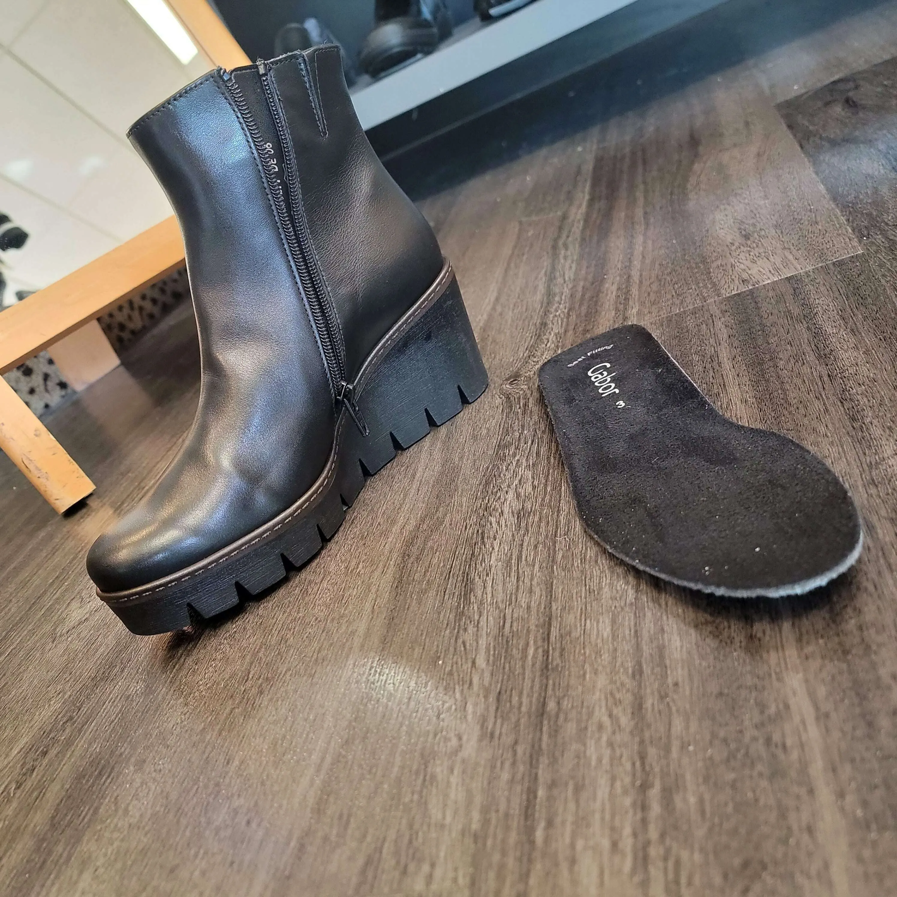 GABOR - 34.780.27 - Black Leather