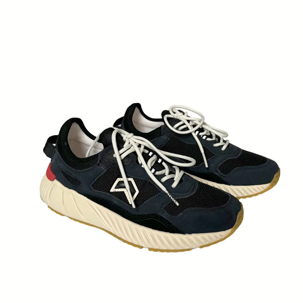 Isabel Marant Ewie Sneakers - Black/White
