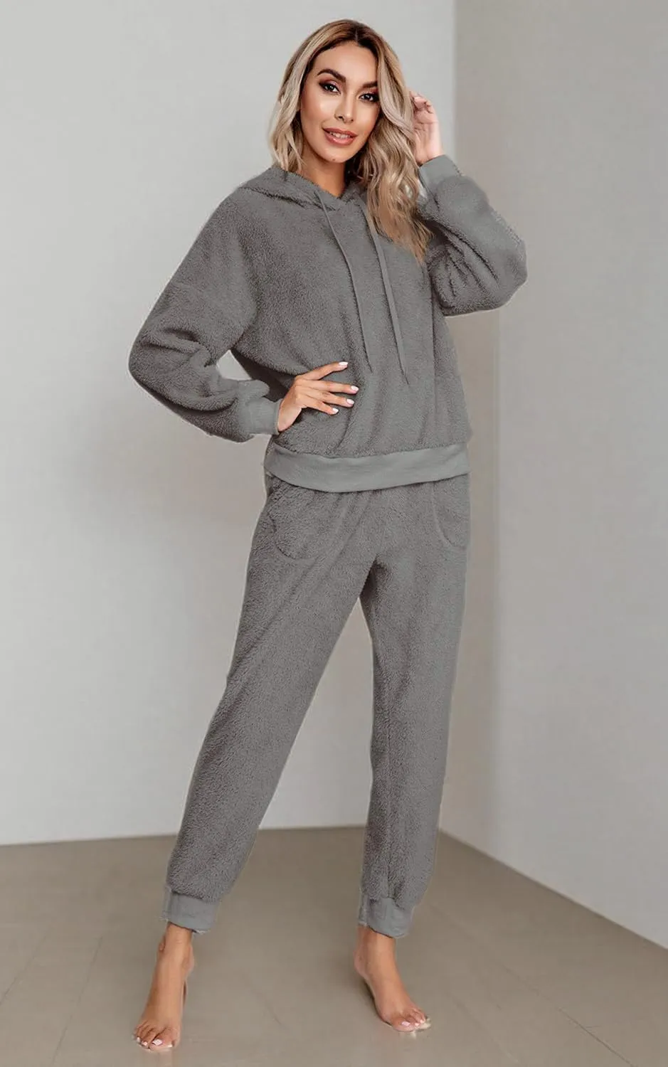 SIAEAMRG Womens Fuzzy Sherpa Fleece Pajamas Set, Long Sleeve Hoodies Pajama Pants 2 Piece Outfits Loungewear Sleepwear