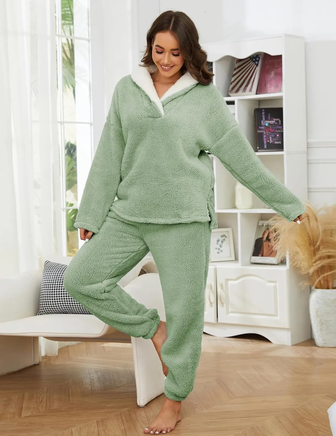 Yeokou Women's Fleece Pajamas Sets Fluffy Sleepwear Warm Sherpa Pullover Pants with Pockets